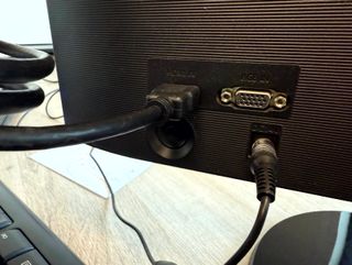 Monitor Samsung S22F350FHU 22 Full HD