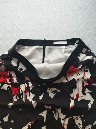 Falda Hugo Boss Estampada