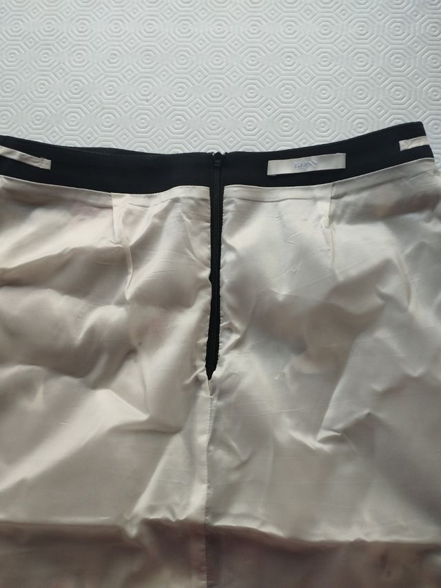 Falda Hugo Boss Estampada