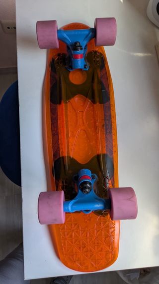 Monopatín naranja junior