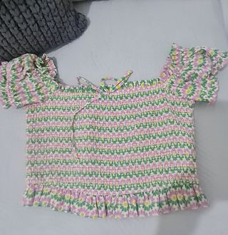 Blusa Zara floral crop top
