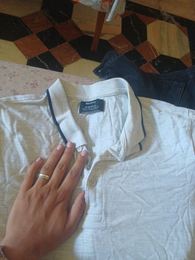 Polo Bershka Talla M