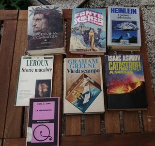 Lotto di 7 libri generi vari