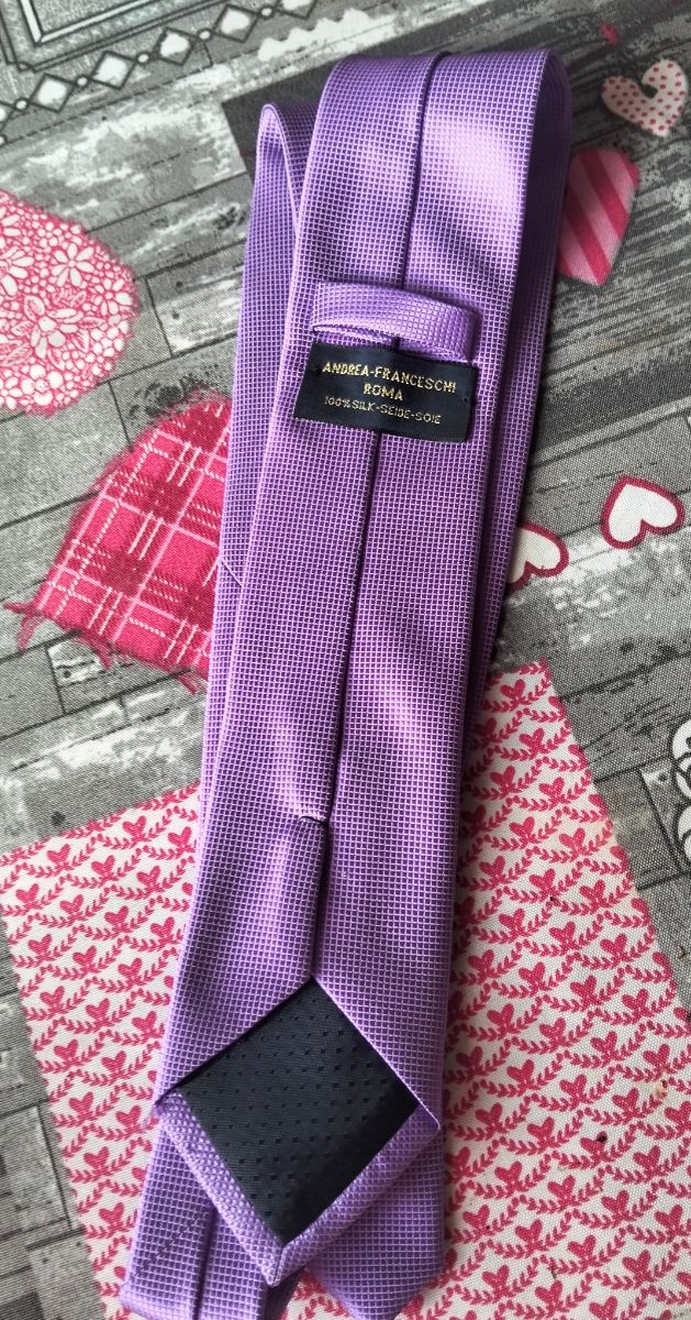 2 Cravatte Viola e Nera prezzo trattabile 