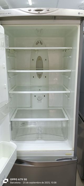 Nevera combi Beko
No Frost energía A+