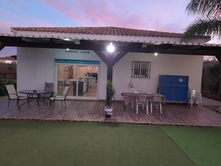 Casa Rural con Chimenea y Piscina