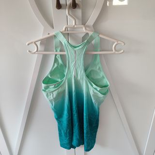 Camiseta deportiva M verde y turquesa