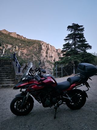Benelli TRK 502 - Moto de Carretera