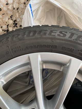 Llantas BMW con neumáticos bridgestone