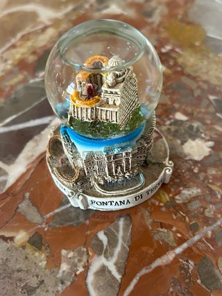 Roma - Palla di vetro souvenir capitale