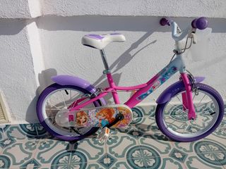 Bicicletta bambina Winx rosa e viola