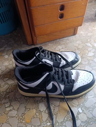 Zapatillas Nike Negras y Blancas