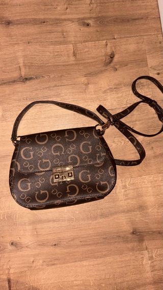 Bolso Guess Marrón y Dorado auténtico 