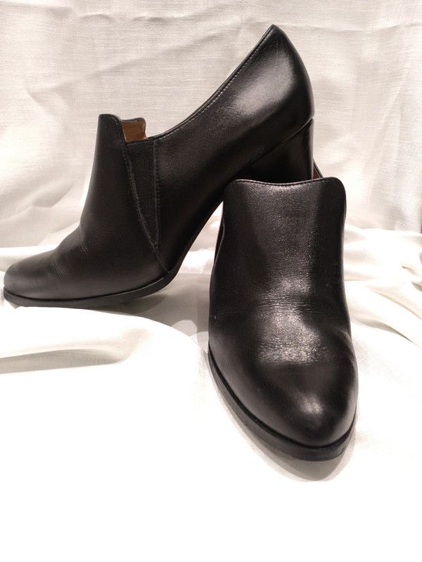 Zapatos de tacón negros