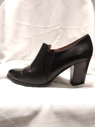 Zapatos de tacón negros