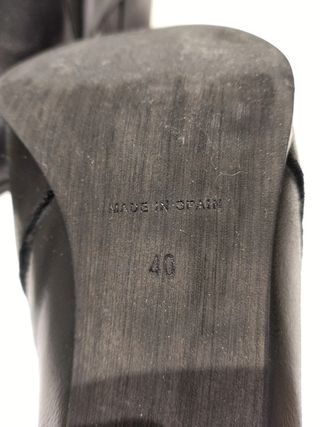 Zapatos de tacón negros
