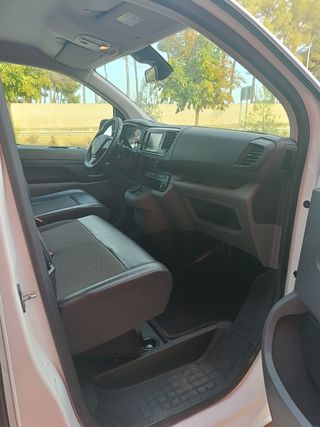 Opel Vivaro larga motor 2.0 180cv automática 