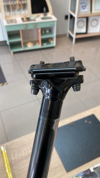 Tija telescópica para bicicleta