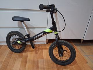 Bici de equilibrio Btwin para niños