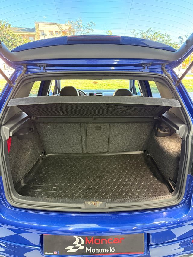 Volkswagen Golf R32 V6!!