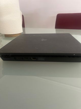 PS4 (PlayStation 4) Negra + 2 Mandos