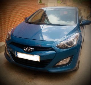 Hyundai i30 azul cielo 