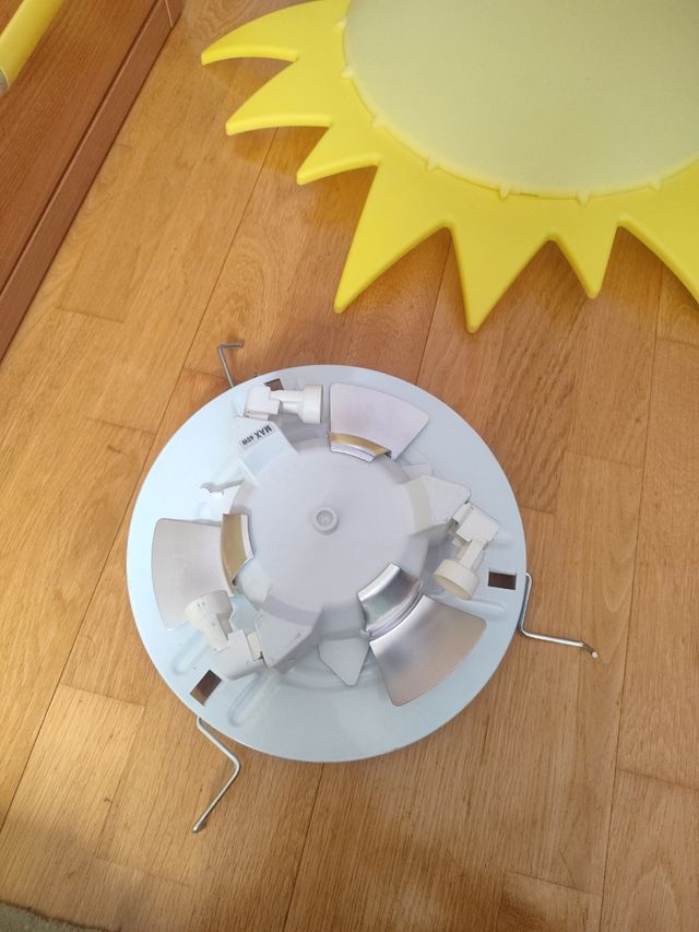 Lámpara Sol Infantil Ikea
