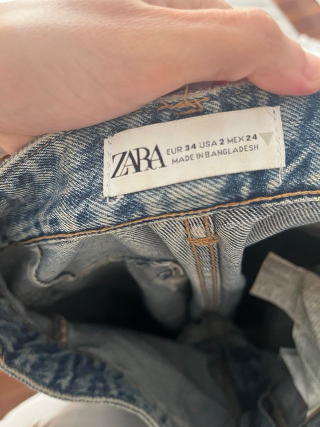 Pantalón vaquero cargo Zara