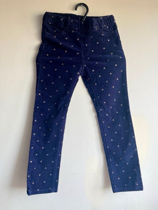Pantalón pana niña azul con corazones
