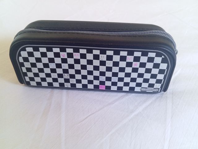 Estuche silicona ajedrez office box