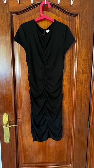 Vestido negro H&M drapeado corto