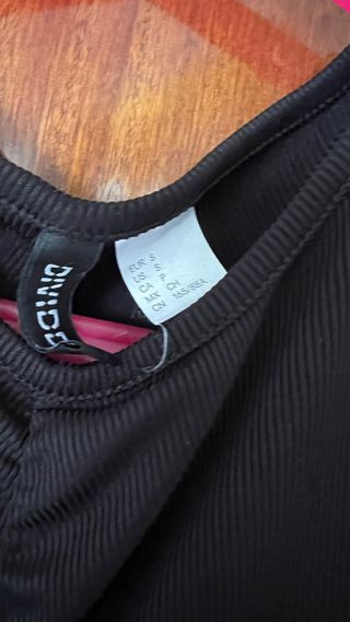 Vestido negro H&M drapeado corto