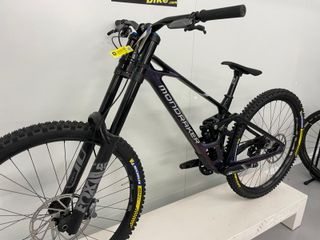 BICI DH DESCENSO MONDRAKER SUMMUM CARBON R EXPO
