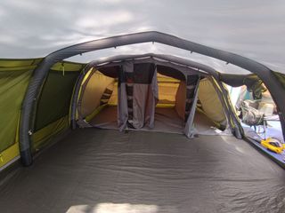 Tienda de campaña Outwell Corvette 7 AC inflable