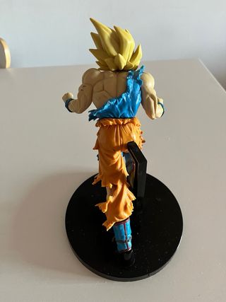 Figura Goku Super Saiyan