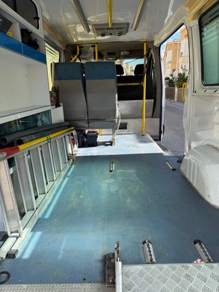 Mercedes-Benz Sprinter 2011