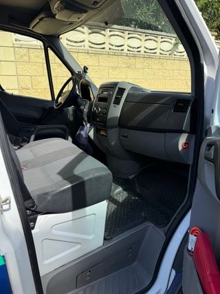Mercedes-Benz Sprinter 2011