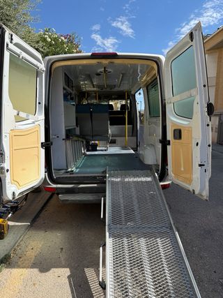 Mercedes-Benz Sprinter 2011