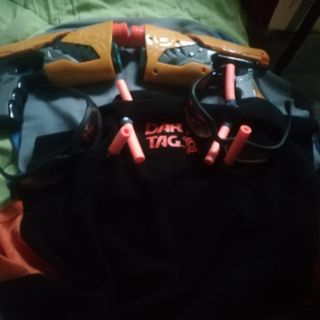 Chalecos y pistola Nerf Dart Tag