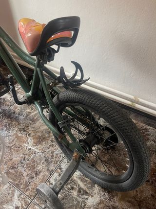 Bicicleta infantil verde