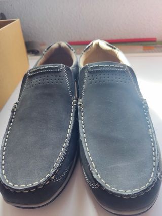 Mocasines chico sin estrenar,talla 40 de piel 