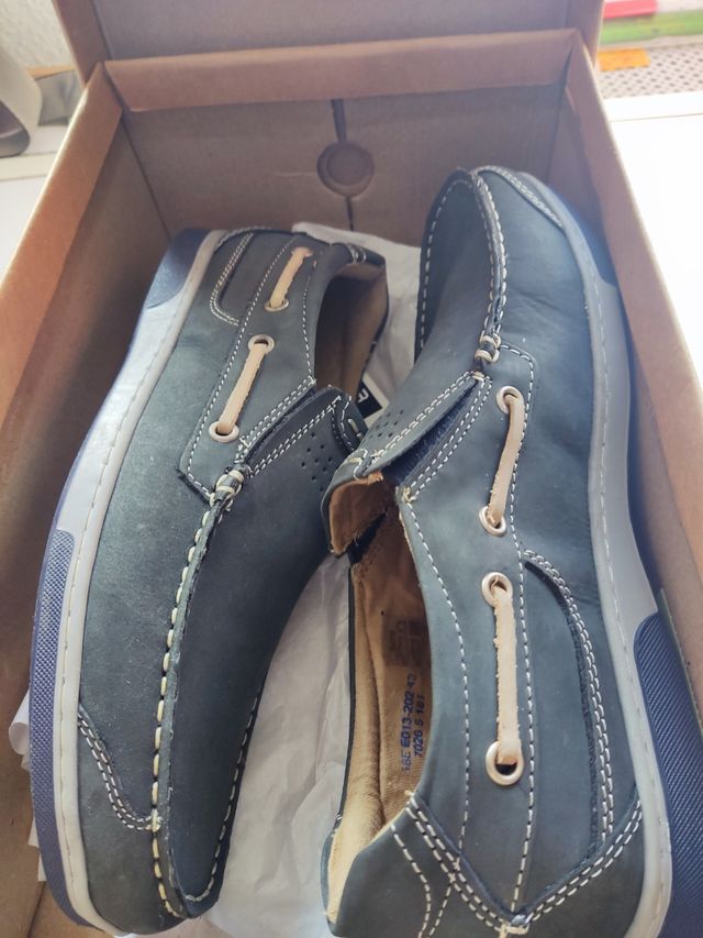 Mocasines chico sin estrenar,talla 40 de piel