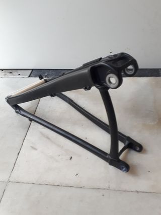 Basculante Aluminio Trasero GIANT