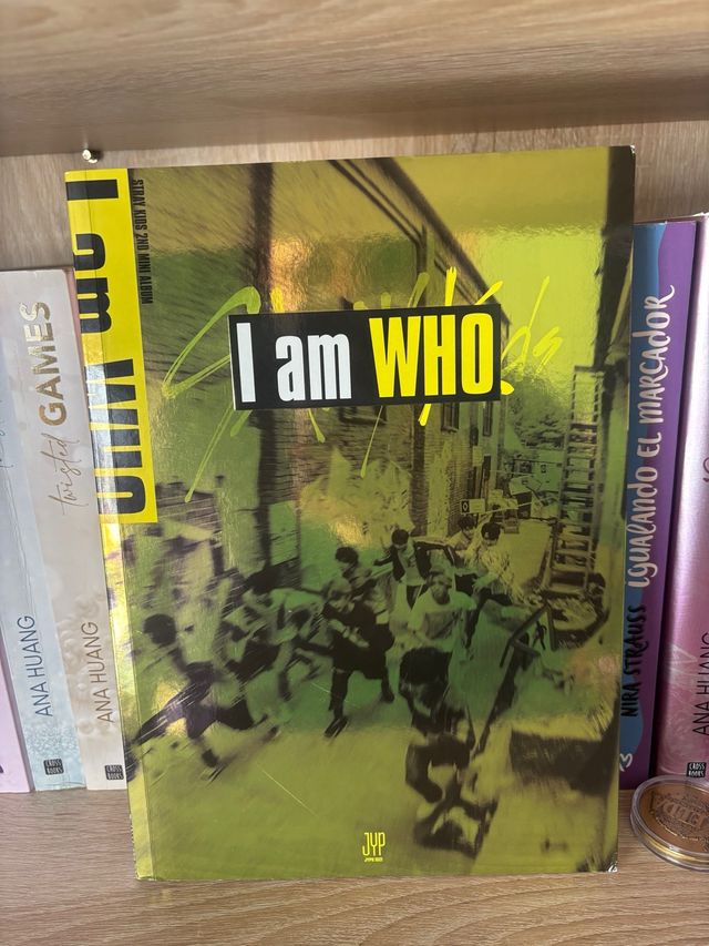 Stray Kids I am WHO Álbum Kpop