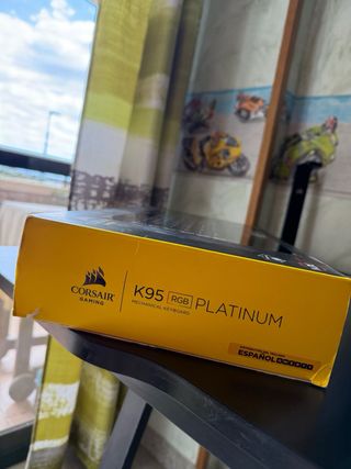 Corsair K95 RGB Platinum Teclado Mecánico