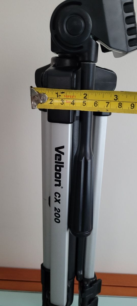 Trípode Velbon para cámara