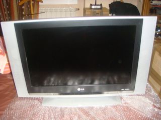 TV LG RZ-26LZ55 DE 26" - FULL HD. PIEZAS O REPARAR