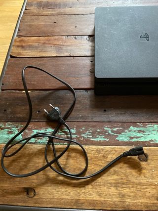 PS4 Slim Sony Negra