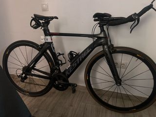 Bicicleta Kestrel Triatlón Negra