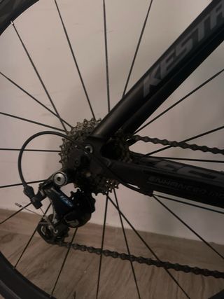 Bicicleta Kestrel Triatlón Negra